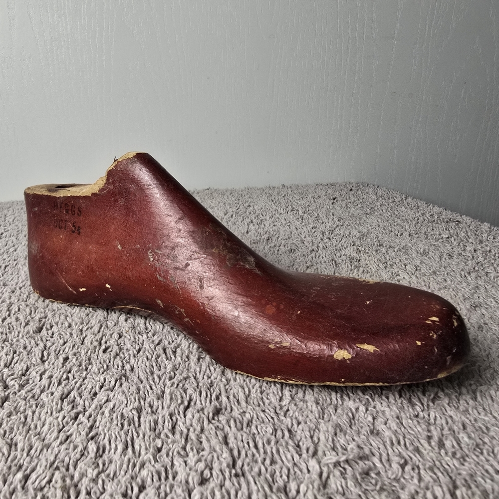 Vintage Heggs Wooden Shoe Mold
